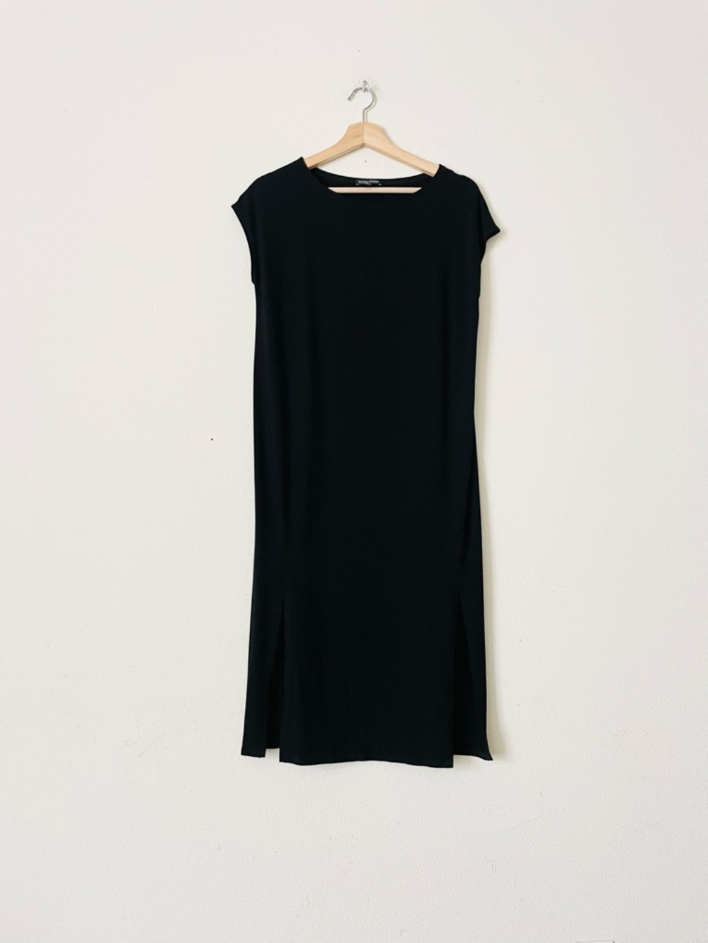Eileen Fisher SMALL black short sleeve slit hem modal knee length dress